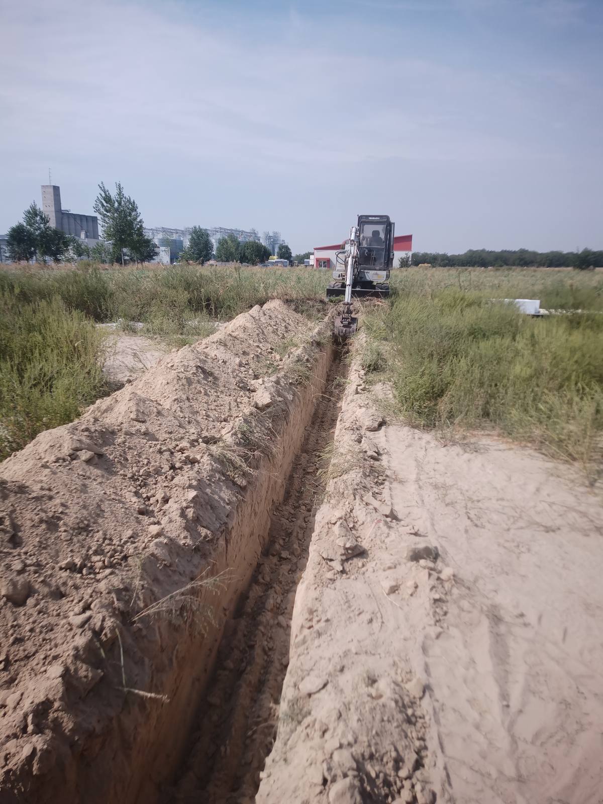 Kopanje kanala bagerom